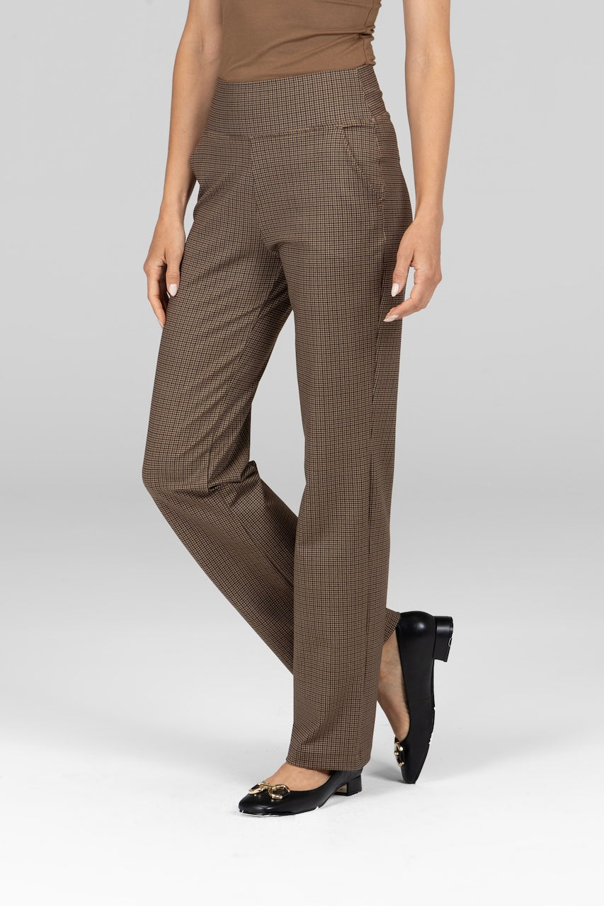 Tailored Nina straight leg trousers with a classic tiny houndstooth design.