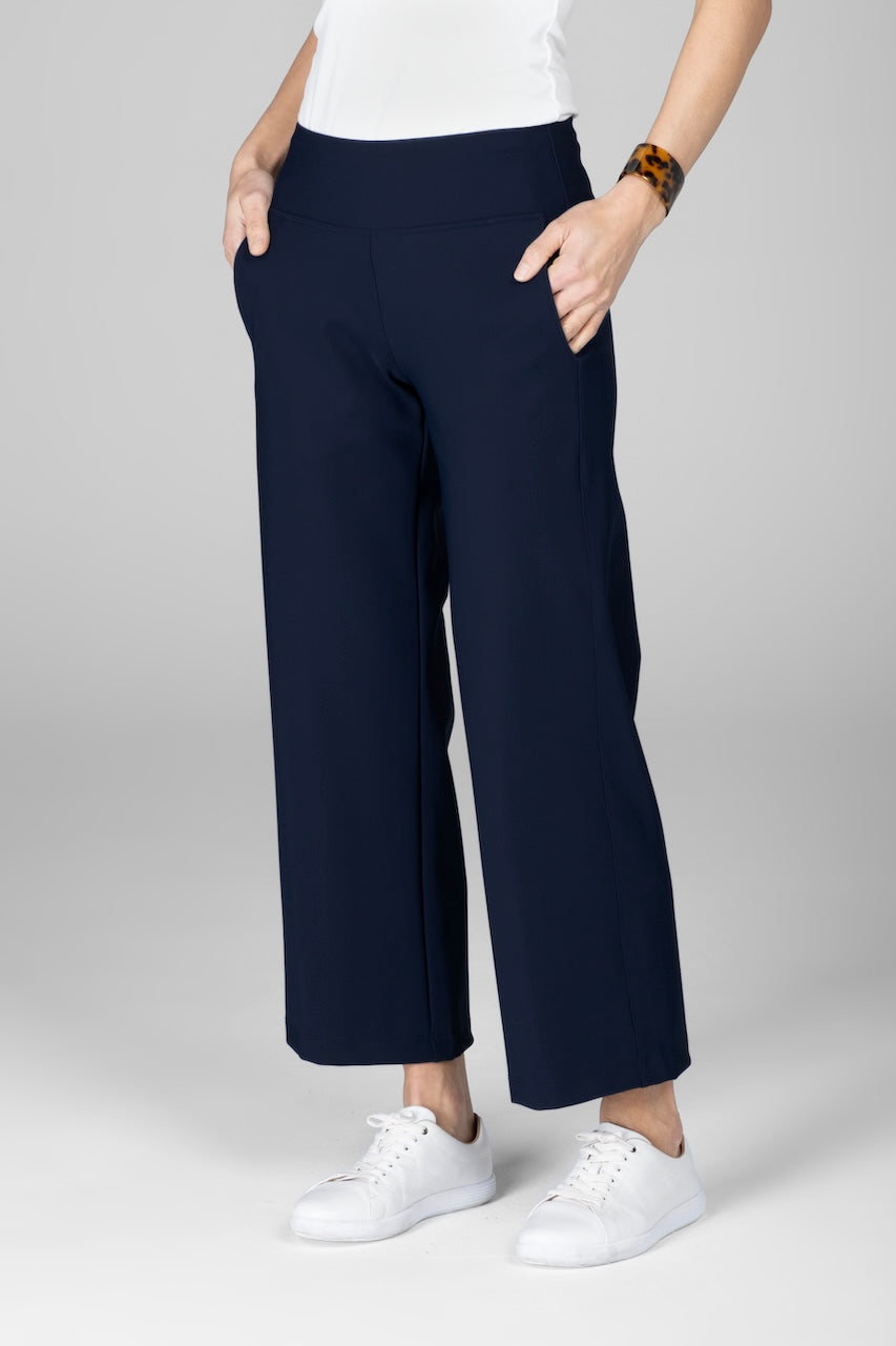 TRAVELER ANKLE PANT: MARINE NAVY