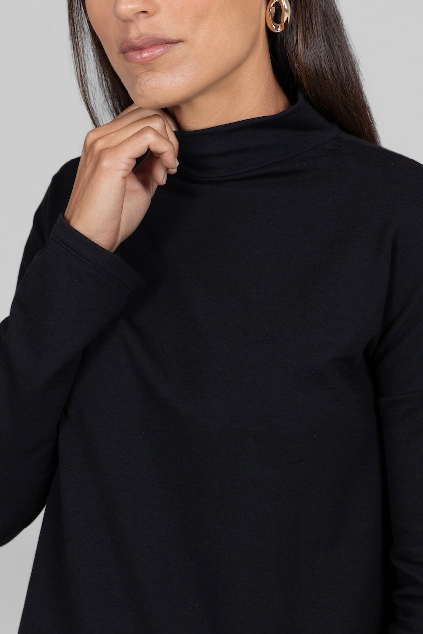 COZY TERRY PULL-OVER: BLACK